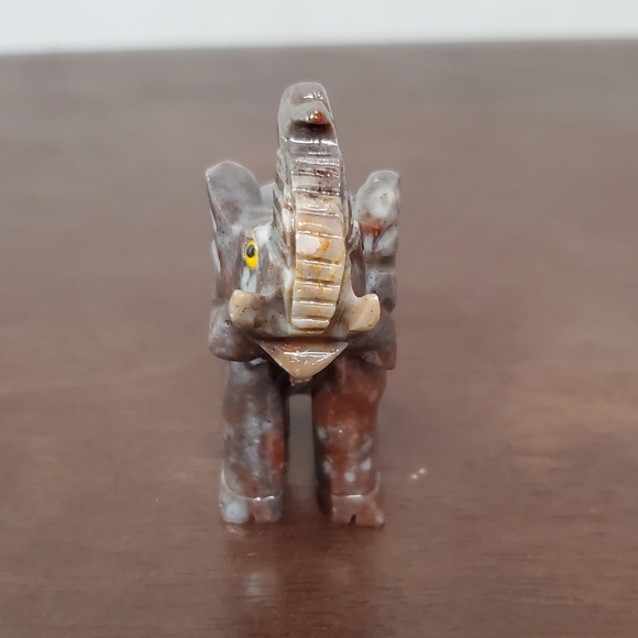 Soapstone Crystal Elephant - Picture 4 of 8